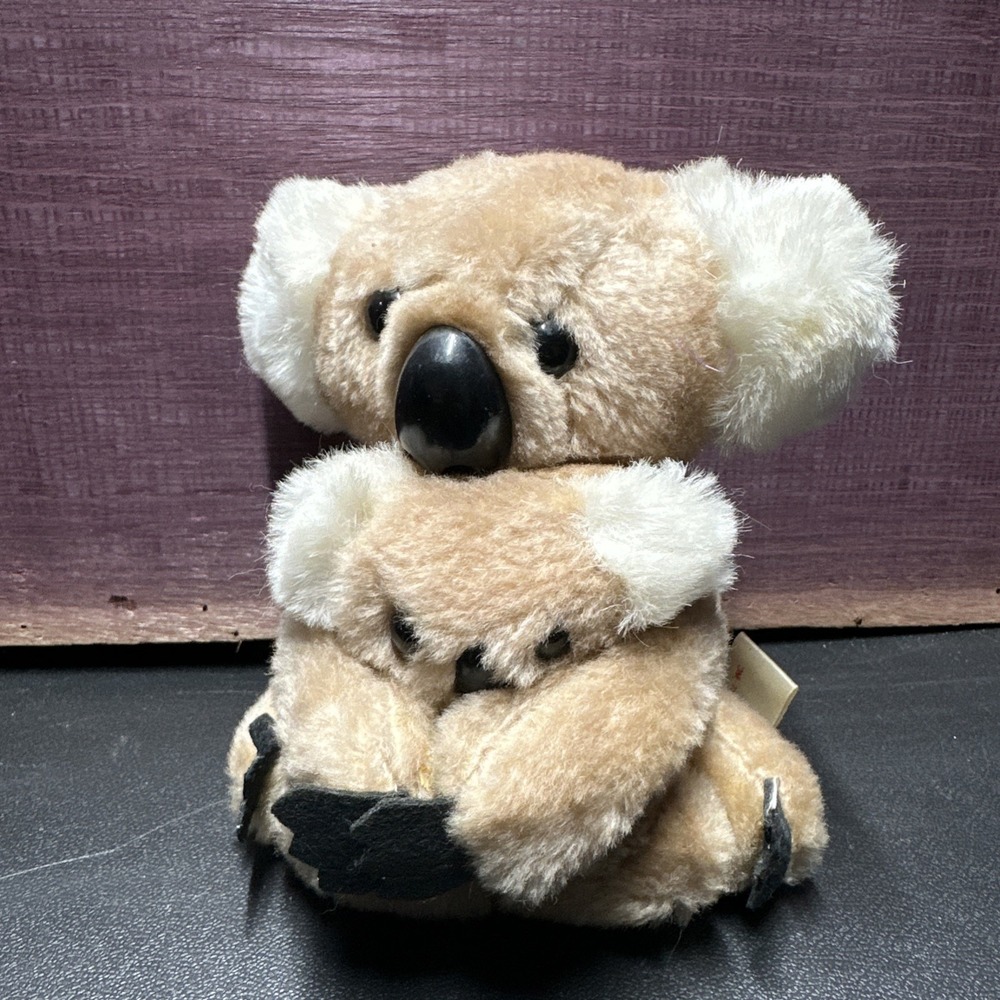 VINTAGE 1980s STUFFED ANIMALS PLUSH KOALA BEAR & BABY + MAMA WHITE TAN BLACK